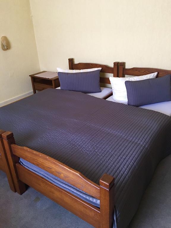 Riverside Airport Hotel كلسترباخ المظهر الخارجي الصورة
