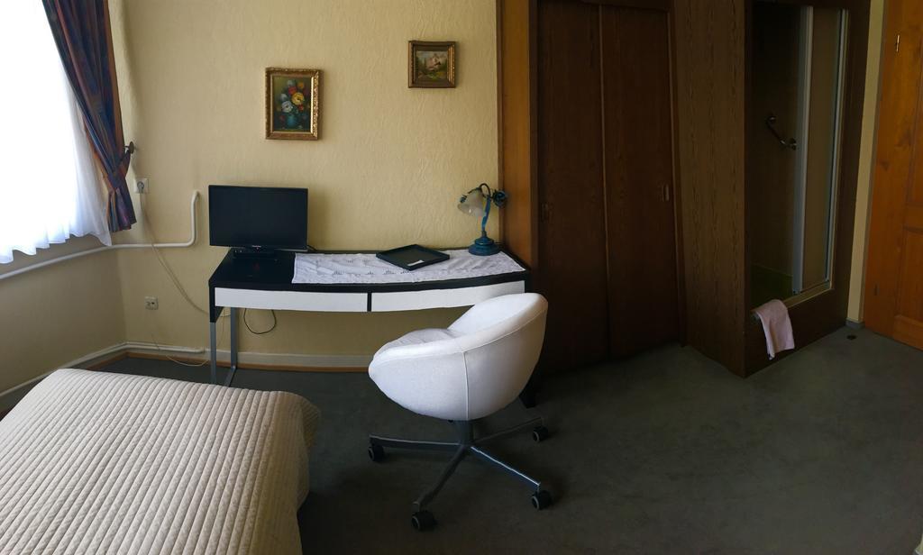 Riverside Airport Hotel كلسترباخ المظهر الخارجي الصورة